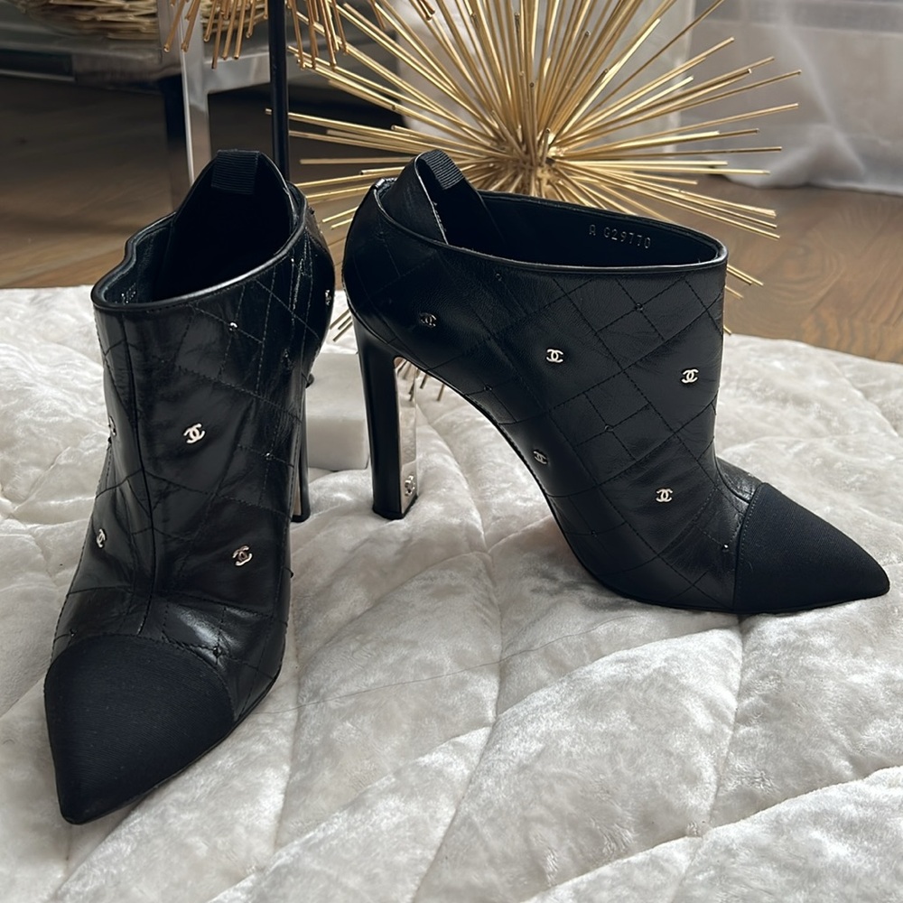 CHANEL booties